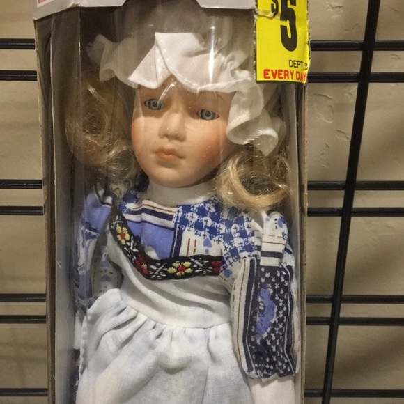 Dollar General Toys Nib Vintage Doll From Around The World Series